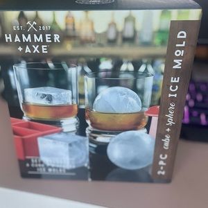 New two piece cube in spare a small set